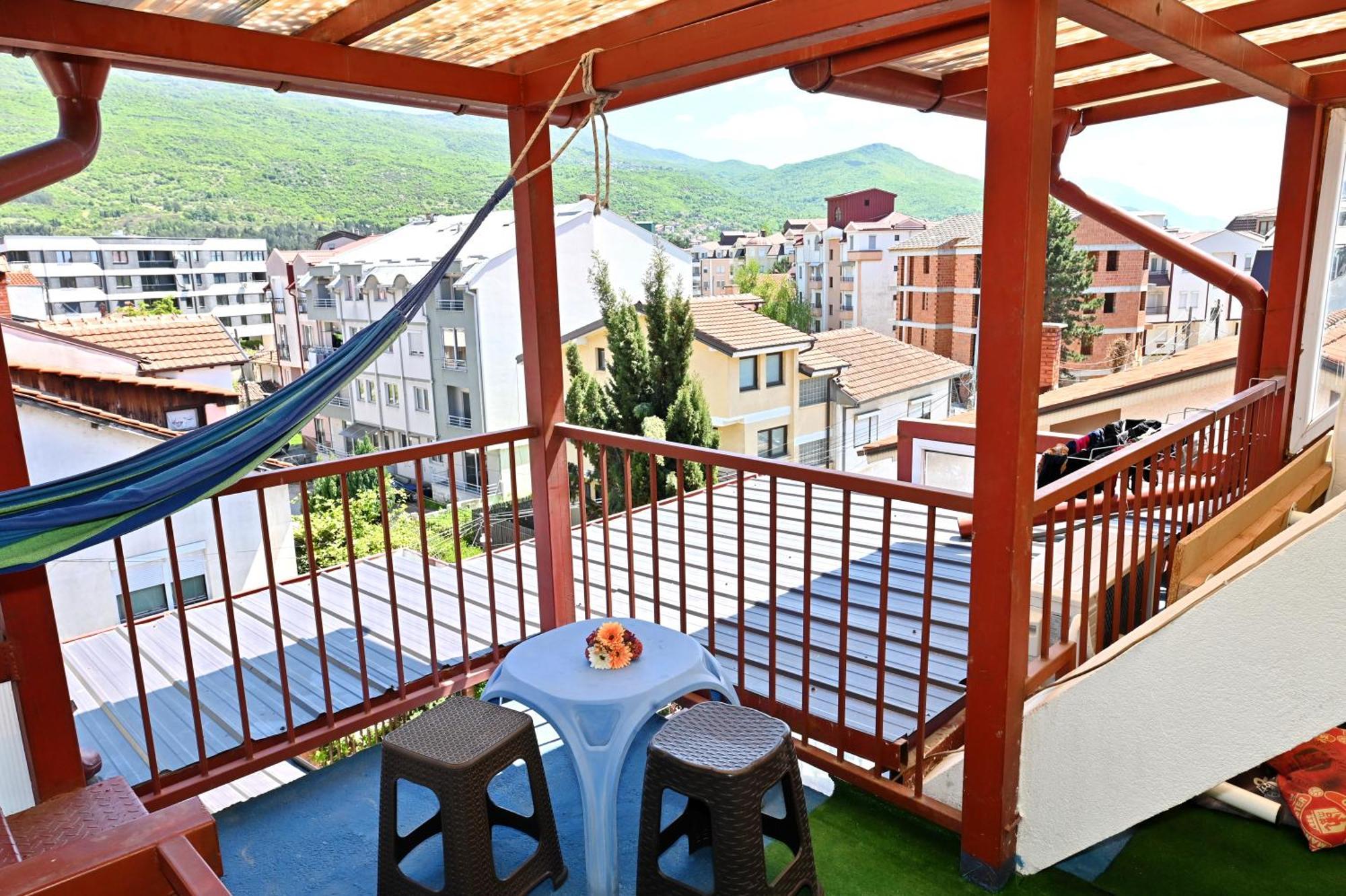 Blue Lake Hostel Ohrid Extérieur photo